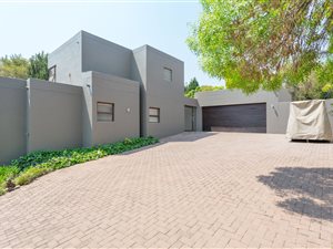 3 Bed House in Dainfern Golf Estate