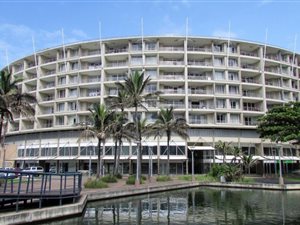 2 Bed Apartment in Point Waterfront
