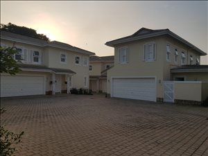 3 Bed Townhouse in Mt Edgecombe