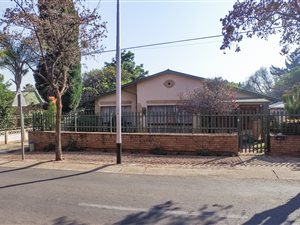 5 Bed House in Capital Park