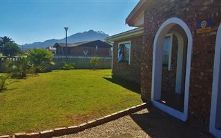 3 Bedroom House in Levalia