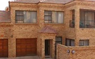3 Bedroom Duplex in Chancliff