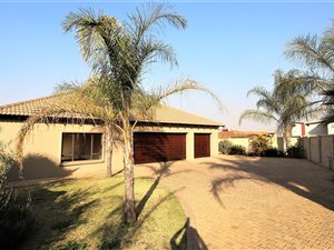 3 Bed House in Silverwoods Country Estate
