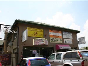 40 m² Office Space in Magalieskruin