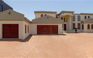 5 Bedroom House in Meyersdal Eco Estate