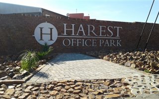 550 m² Office Space in Witbank