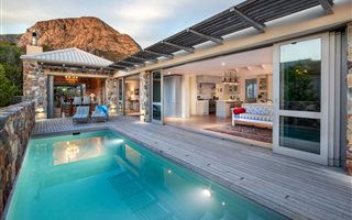 4 Bedroom House in Voelklip