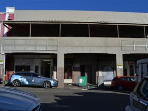 1200 m² Commercial space in East London Central