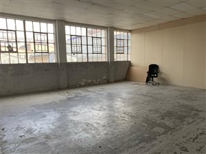 696 m² Industrial space in Congella