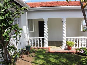 3 Bedroom House in Woodhurst