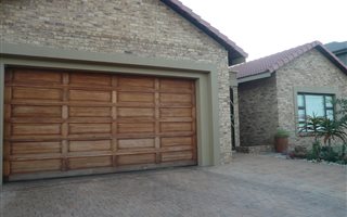 4 Bedroom Cluster in Featherbrooke