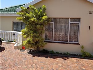 3 Bed House in Asherville