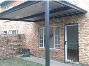 2 Bed Townhouse in Sinoville