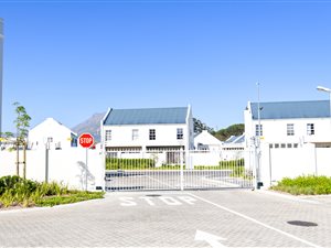 2 Bed Apartment in Nuutgevonden