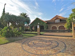 6 Bed House in Welgelegen