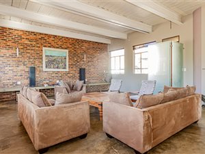 2 Bed Apartment in Braamfontein Werf