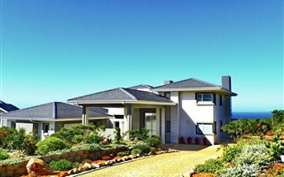 4 Bedroom House in Pinnacle Point Golf Estate