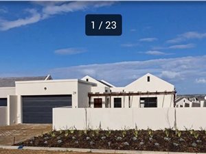 3 Bed House in Kelderhof Country Village