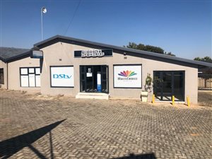 300 m² Commercial space in Horison