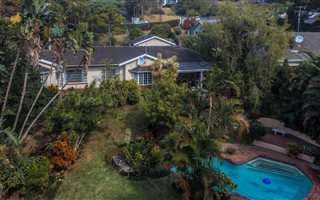 4 Bedroom House in Woodside