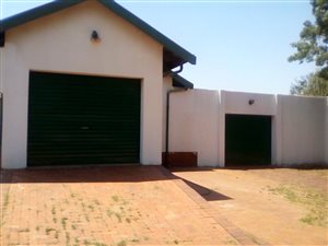 3 Bed House in Mayberry Park