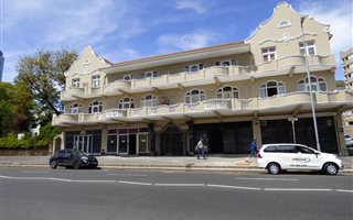 2 Bedroom Apartment in Three Anchor Bay