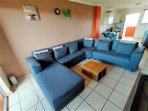 2 Bed Apartment in Zwartkop