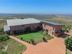 483 ha Farm in Herbertsdale