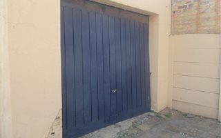 3 Bedroom House in East Geduld