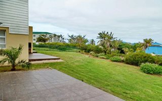 2 Bedroom Townhouse in Pinnacle Point Golf Estate