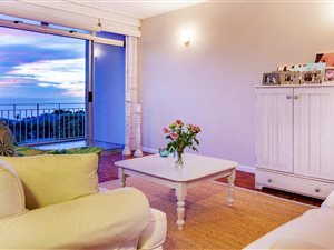 2 Bed Apartment in Camps Bay