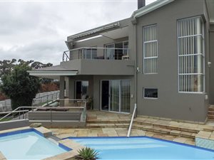 6 Bed House in Mountainside