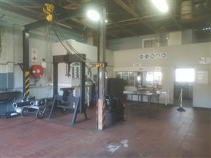 185 m² Industrial space in Jacobs