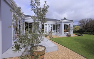 4 Bedroom House in D Urbanvale