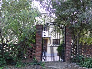 2 Bed House in Farmall