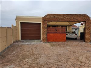 4 Bed House in Hagley