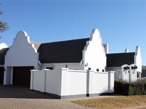 4 Bedroom House in Midfield Estate