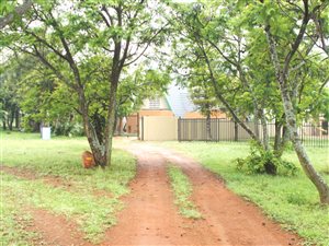 8.5 ha Farm in Rooiwal