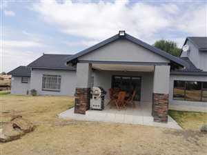 27.4 ha Farm in Leandra