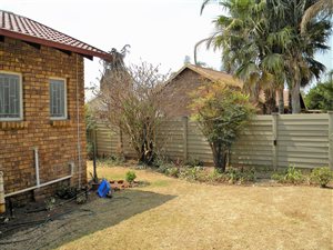 2 Bed House in Lyttelton Manor
