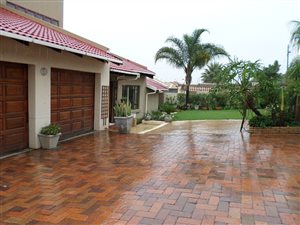 4 Bed House in Elandshaven