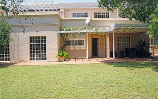 5 Bedroom Apartment in Strathavon