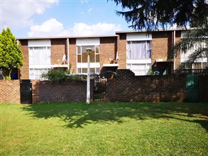 3 Bed Townhouse in Grobler Park