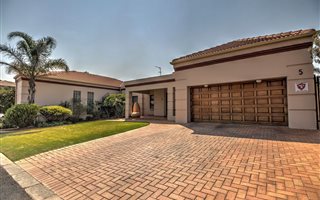 4 Bedroom Cluster in Glen Marais