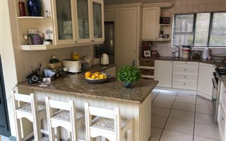 4 Bedroom House in Waterkloof
