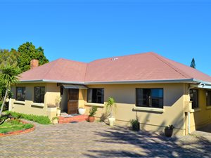 3 Bed House in Bosonia