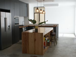 2 Bed Apartment in Melrose