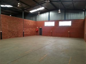 260 m² Industrial space in Roodekop