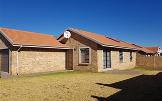 3 Bedroom House in Sunair Park