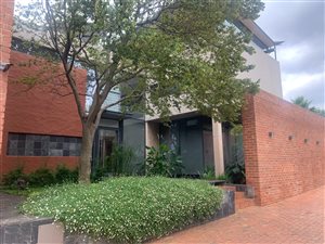 700 m² Office Space in Lynnwood